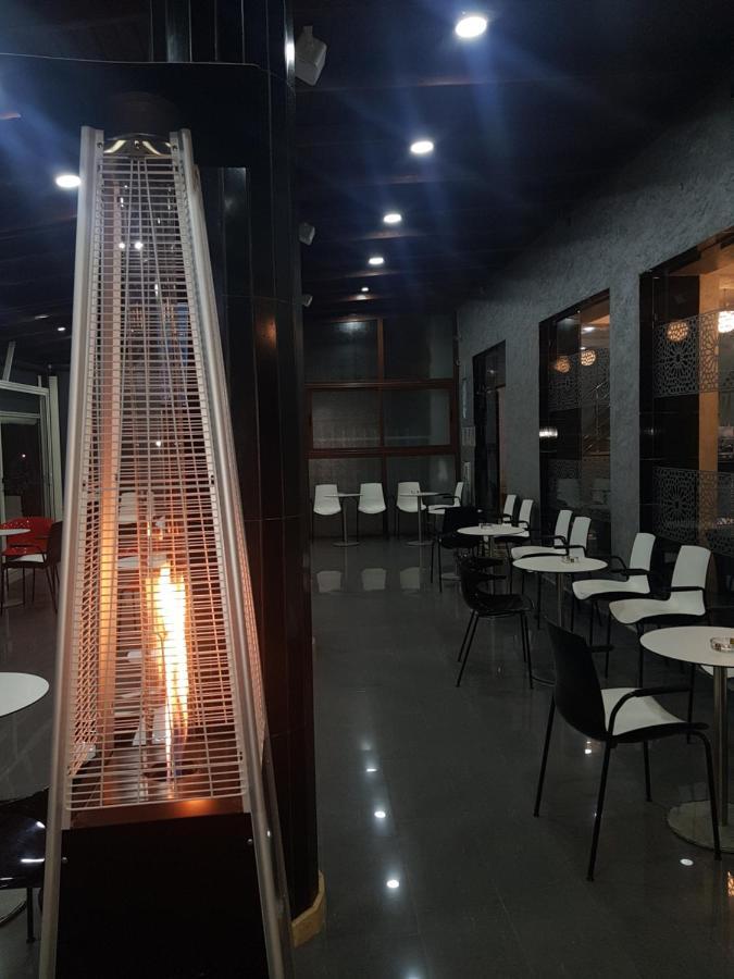 Zellaka Hotel & Cafe Churibka Zewnętrze zdjęcie